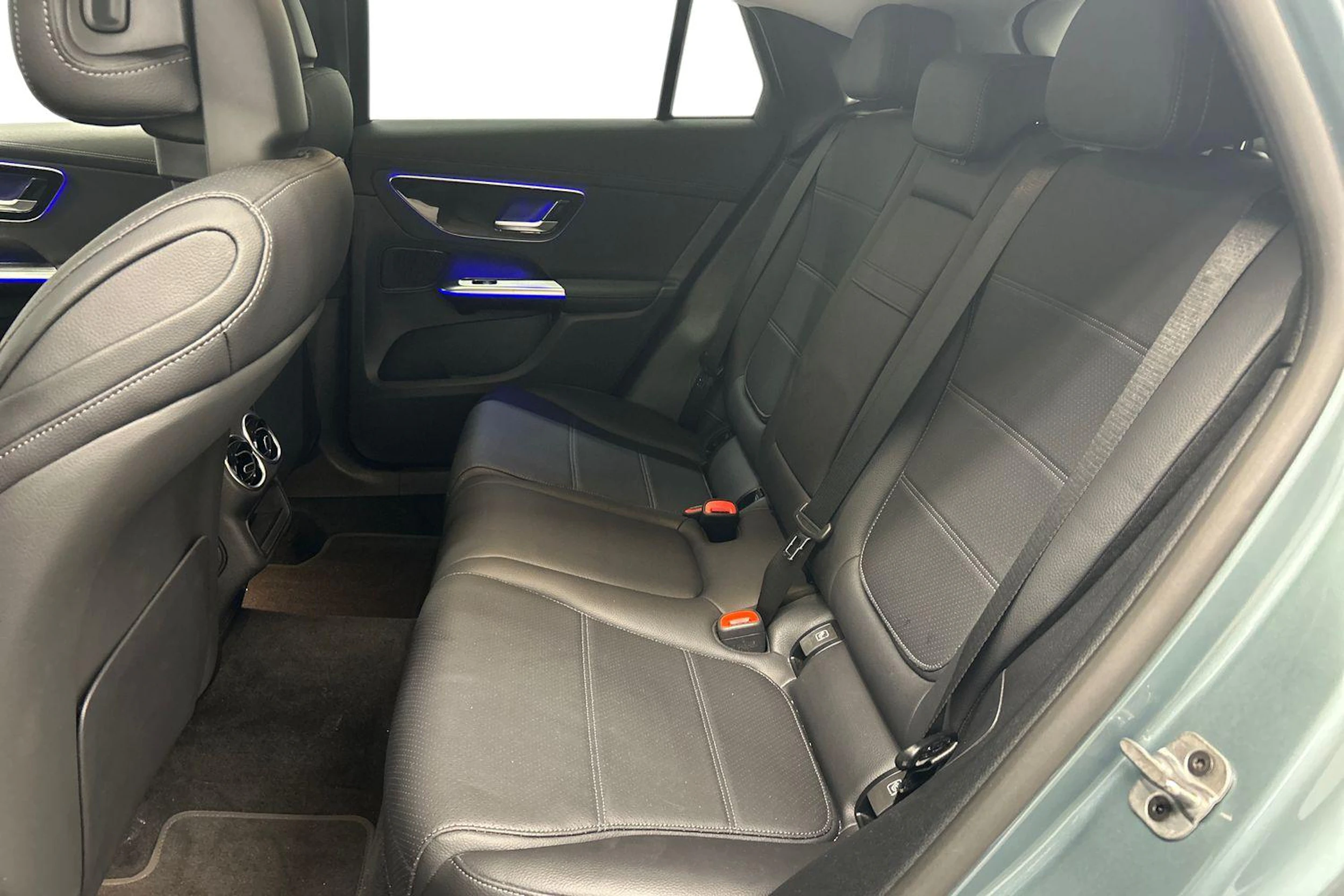 harmaa Mercedes-Benz GLC 2025 kuva 8.