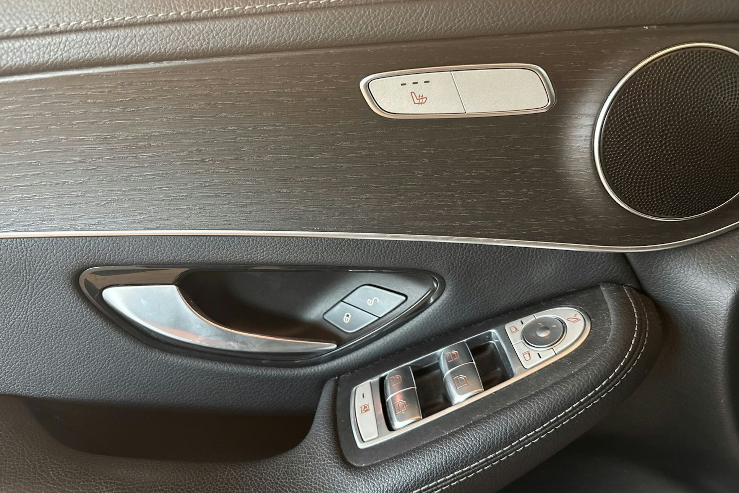 Harmaa Mercedes-Benz GLC 300 d 4MATIC 2019 kuva 17.