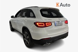 Valkoinen Mercedes-Benz GLC 300 e 4MATIC 2022 kuva 2.