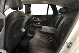Valkoinen Mercedes-Benz GLC 2022 kuva 10.