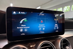 Valkoinen Mercedes-Benz GLC 2022 kuva 23.