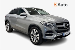 harmaa Mercedes-Benz GLE 2015 kuva 1.