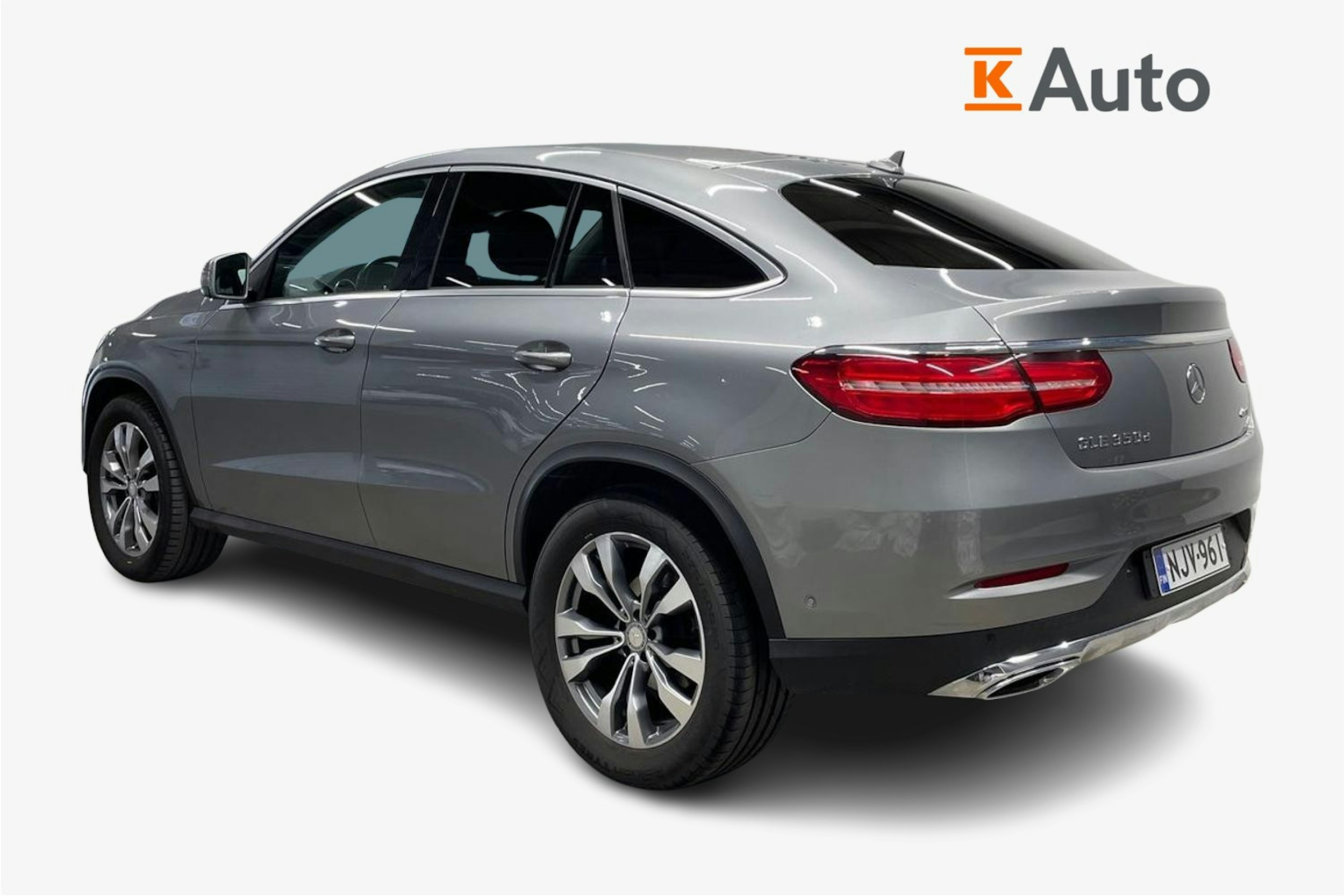 harmaa Mercedes-Benz GLE 2015 kuva 2.