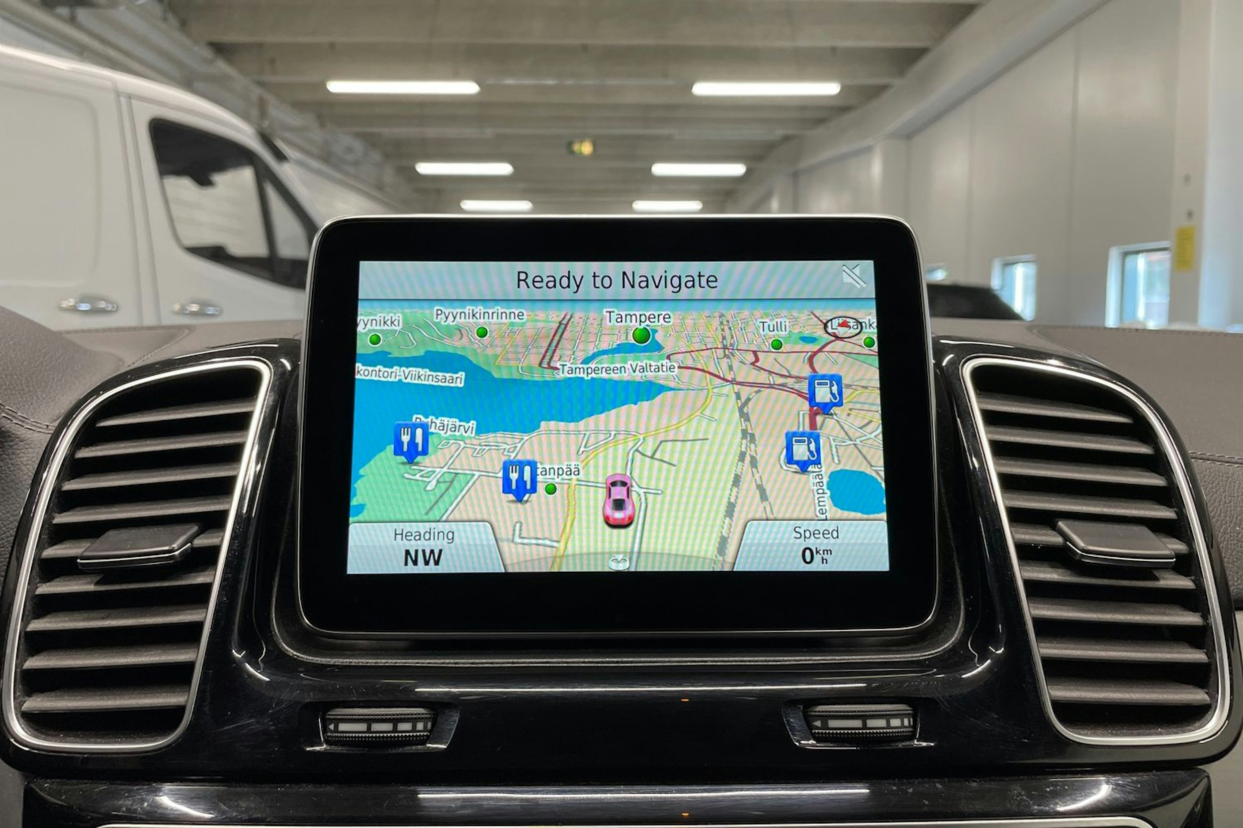 harmaa Mercedes-Benz GLE 2015 kuva 18.