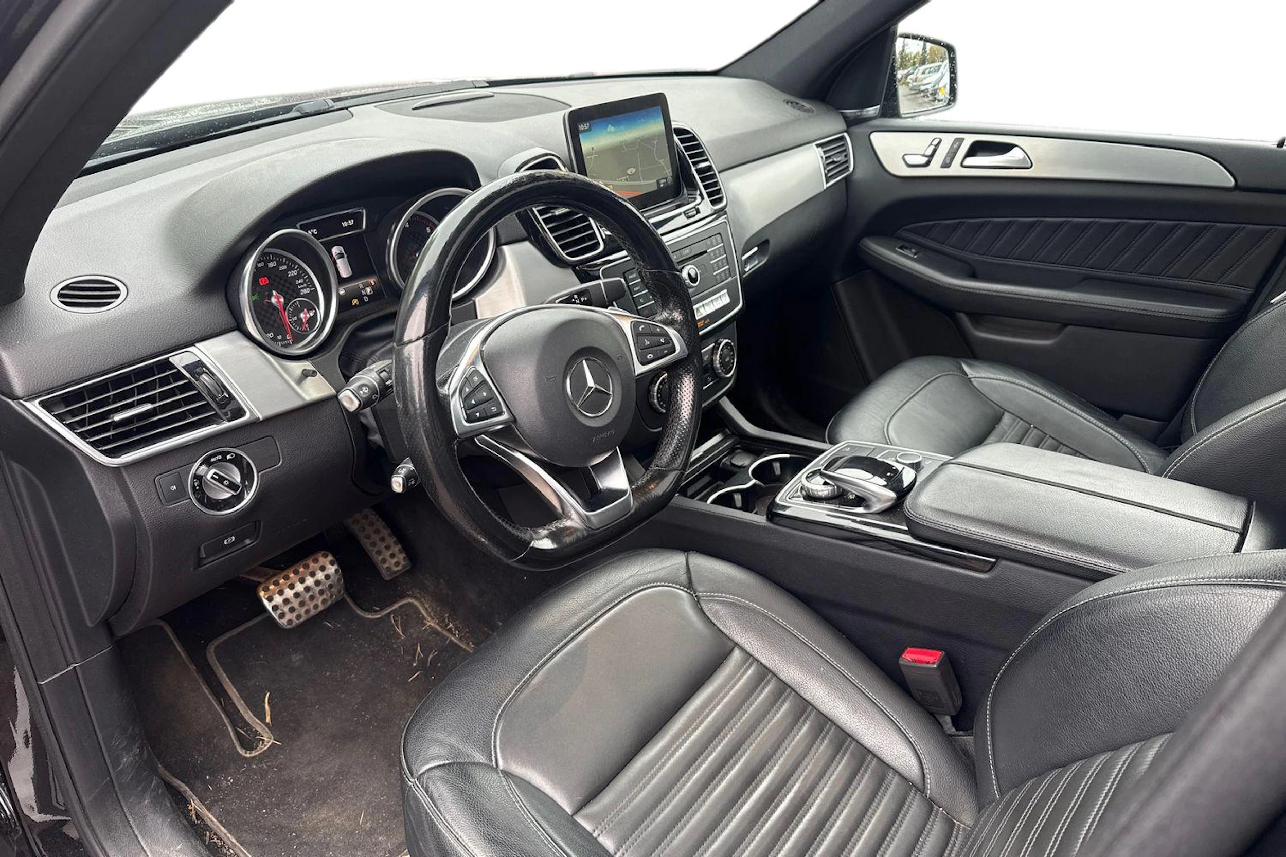 musta Mercedes-Benz GLE 2016 kuva 3.