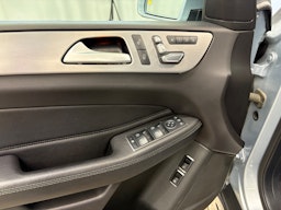 harmaa Mercedes-Benz GLE 2016 kuva 16.