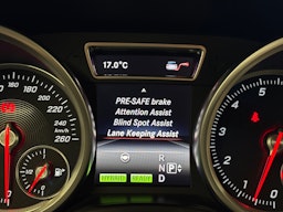harmaa Mercedes-Benz GLE 2016 kuva 27.