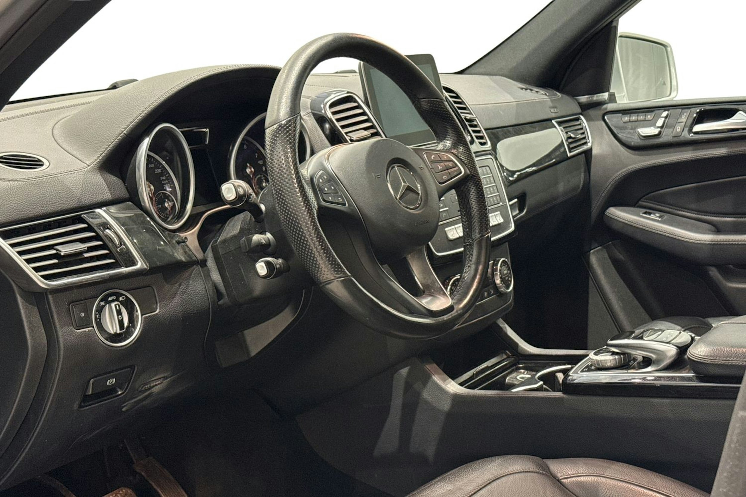 hopea Mercedes-Benz GLE 2017 kuva 7.