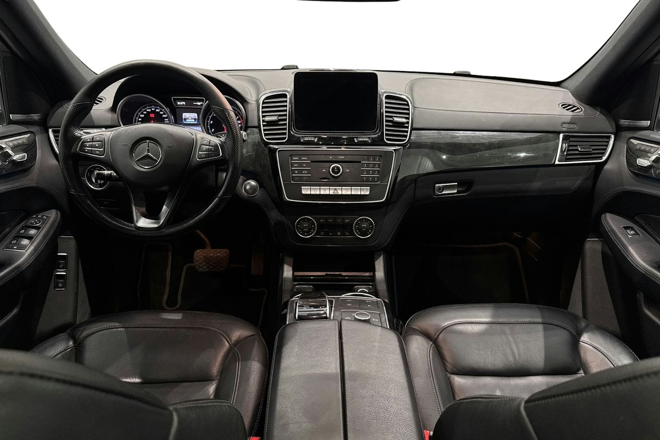 hopea Mercedes-Benz GLE 2017 kuva 9.