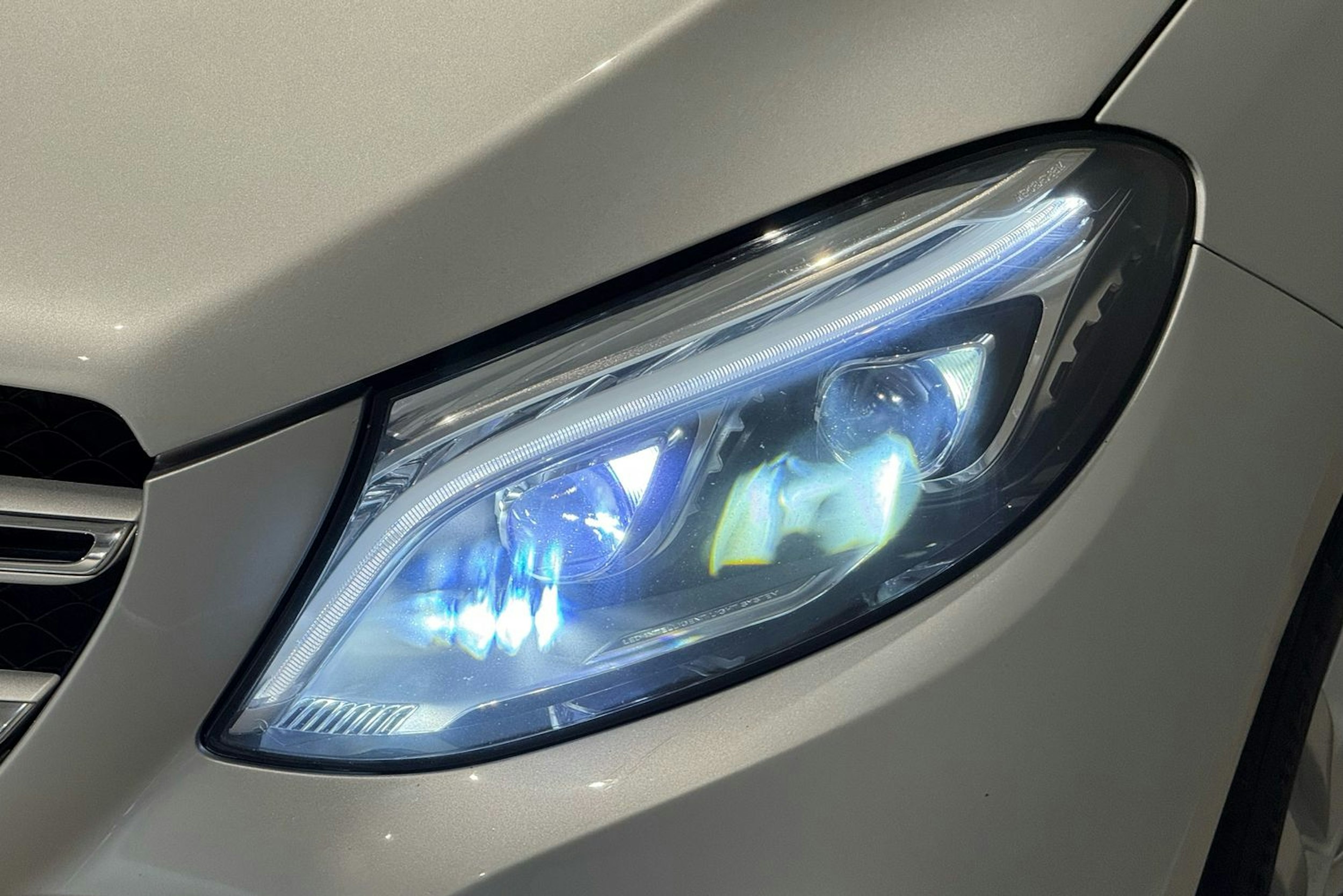 hopea Mercedes-Benz GLE 2017 kuva 14.