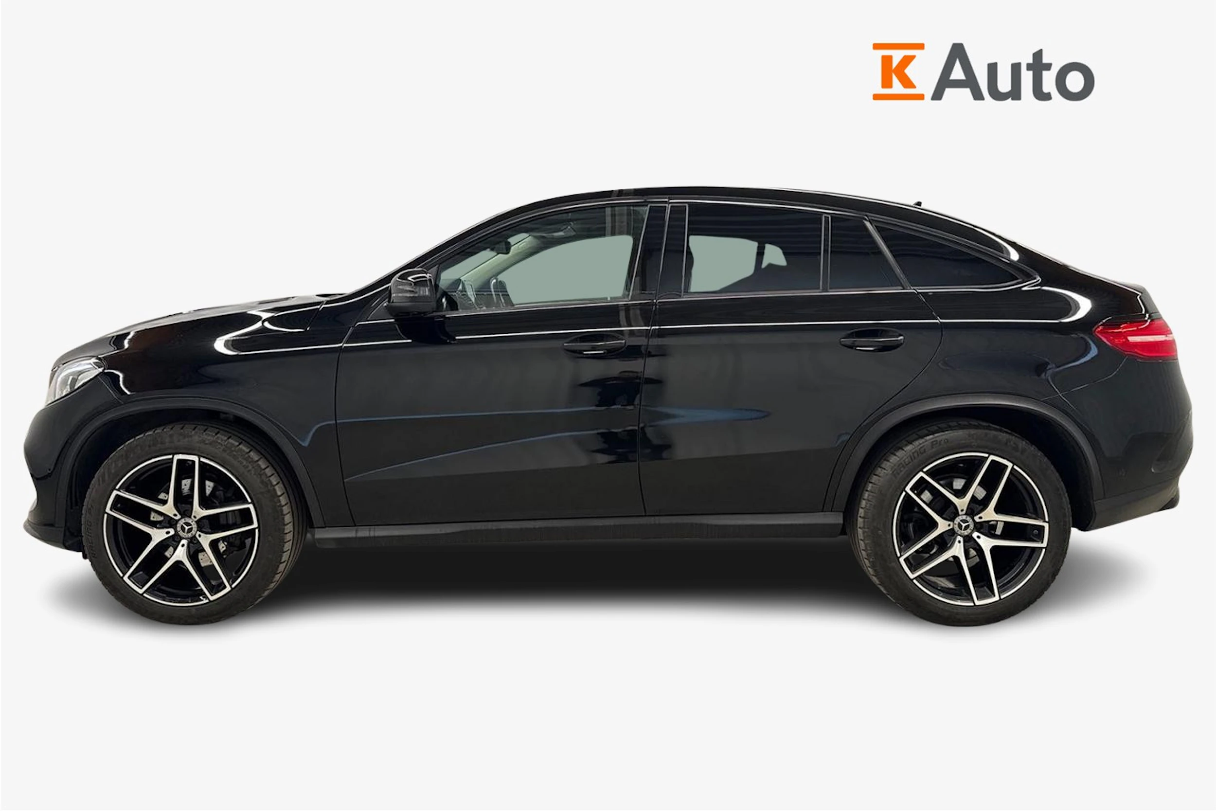 musta Mercedes-Benz GLE 2017 kuva 5.