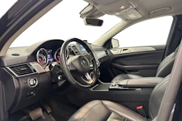 musta Mercedes-Benz GLE 2017 kuva 6.