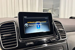 musta Mercedes-Benz GLE 2017 kuva 22.