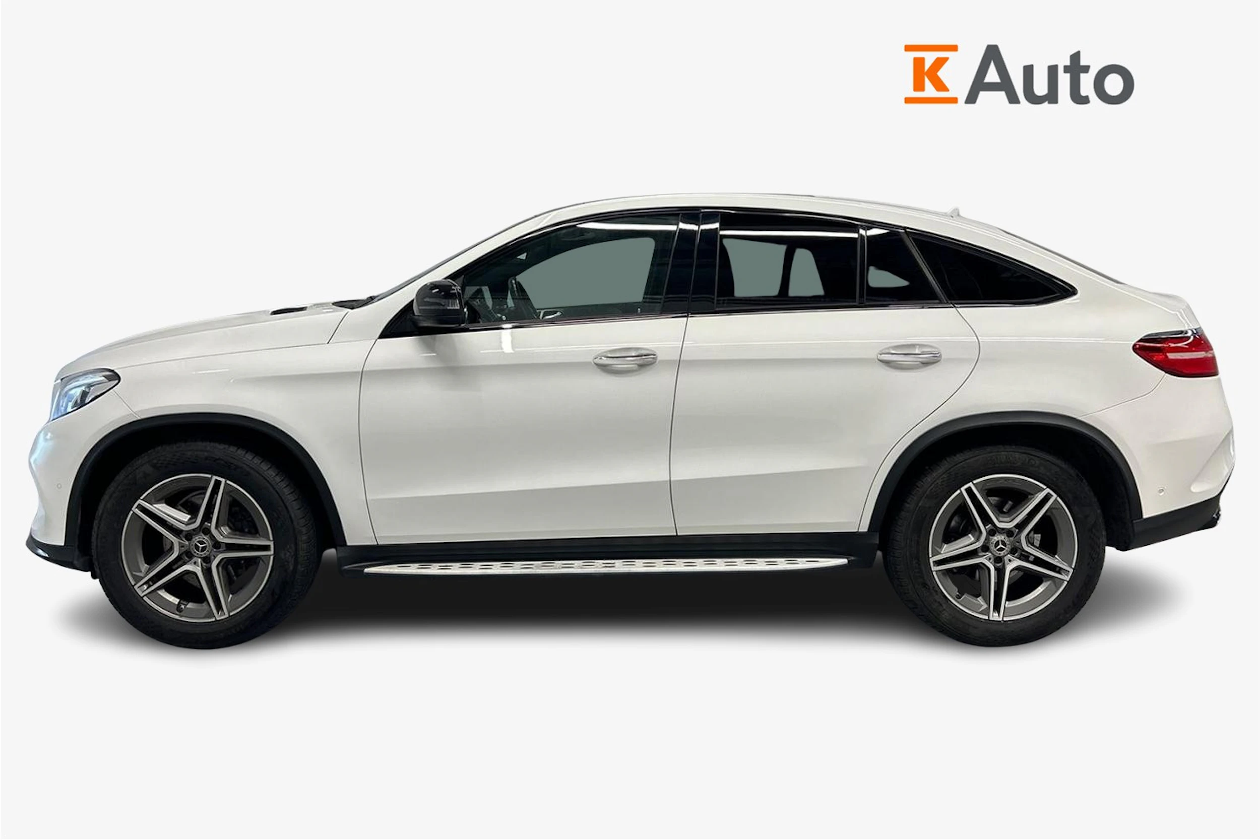 valkoinen Mercedes-Benz GLE 2017 kuva 5.