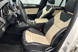 valkoinen Mercedes-Benz GLE 2017 kuva 16.