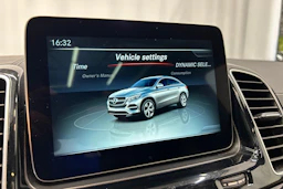 valkoinen Mercedes-Benz GLE 2017 kuva 25.