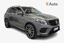 harmaa Mercedes-Benz GLE 2017 kuva 1.