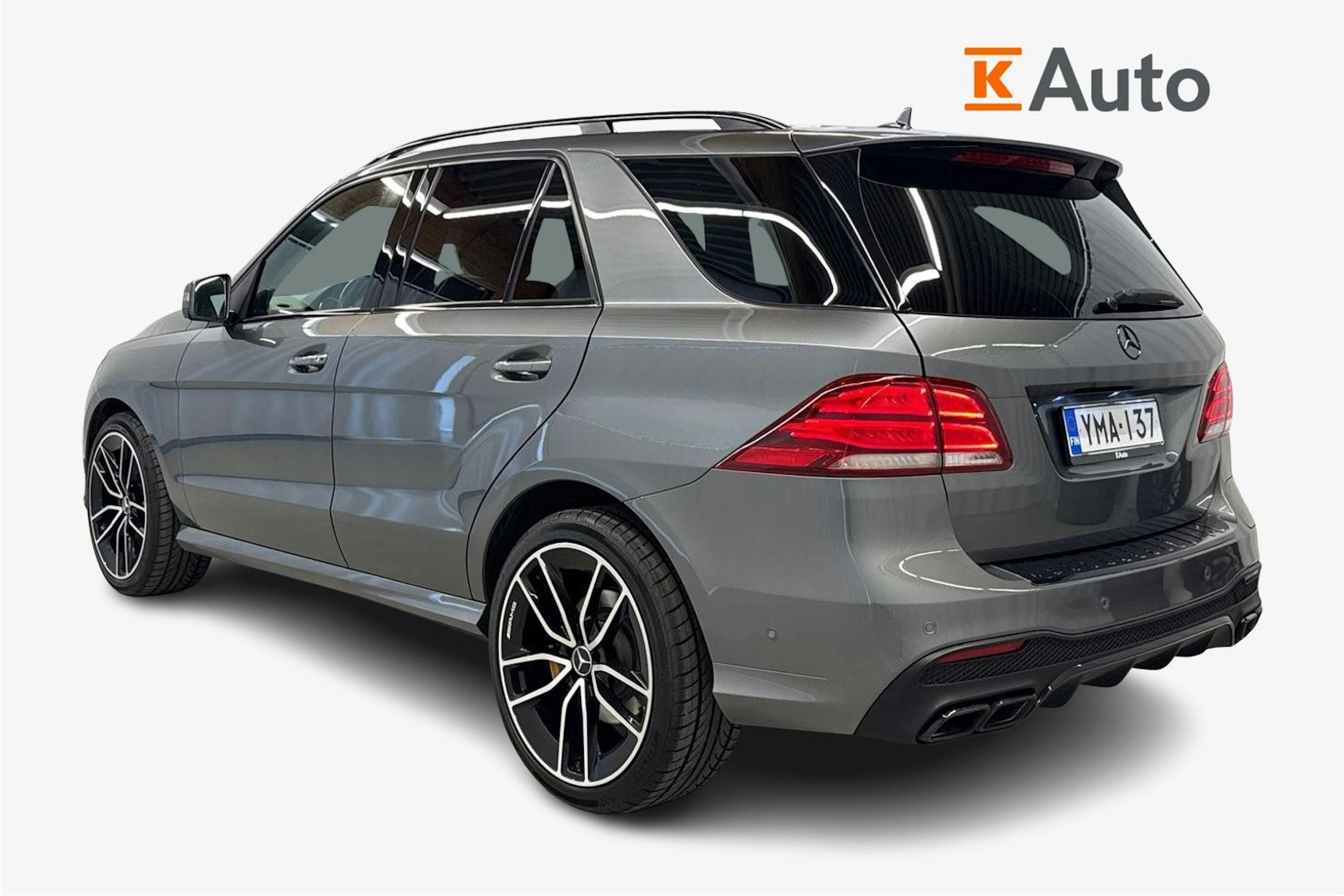harmaa Mercedes-Benz GLE 2017 kuva 2.
