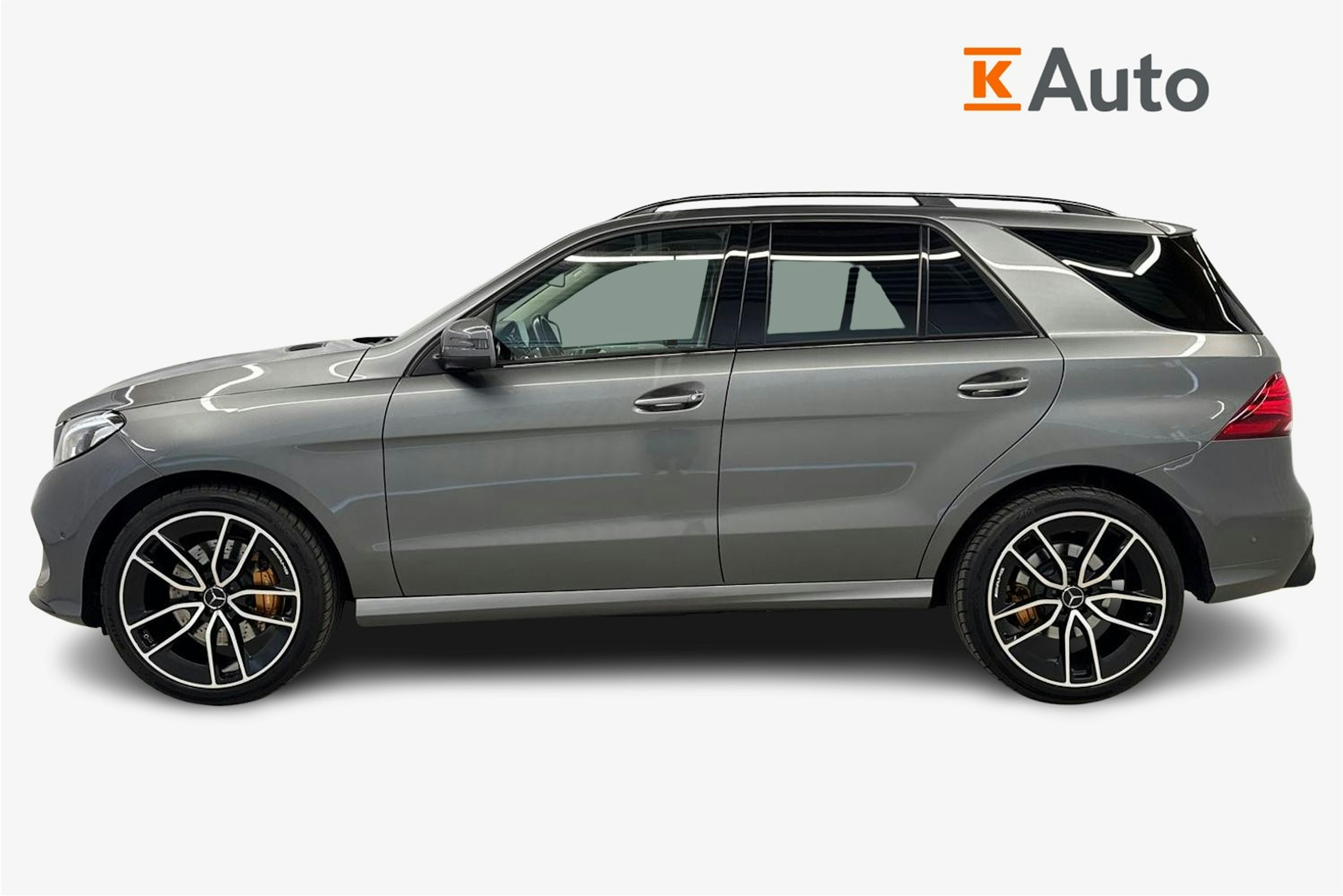 harmaa Mercedes-Benz GLE 2017 kuva 5.
