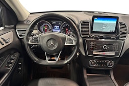 harmaa Mercedes-Benz GLE 2017 kuva 7.
