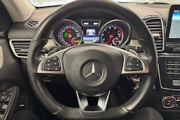 harmaa Mercedes-Benz GLE 2017 kuva 19.