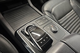 harmaa Mercedes-Benz GLE 2017 kuva 26.