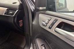 harmaa Mercedes-Benz GLE 2017 kuva 31.