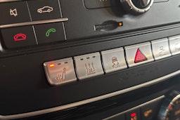 harmaa Mercedes-Benz GLE 2017 kuva 34.
