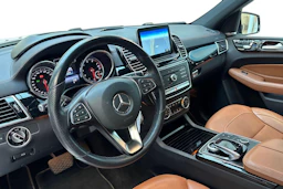 Valkoinen Mercedes-Benz GLE 2018 kuva 6.