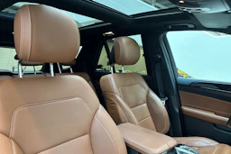 Valkoinen Mercedes-Benz GLE 2018 kuva 33.