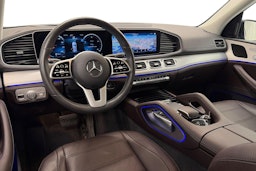 Sininen Mercedes-Benz GLE 2020 kuva 7.