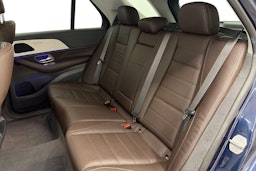 Sininen Mercedes-Benz GLE 2020 kuva 10.