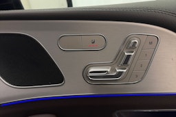 Sininen Mercedes-Benz GLE 2020 kuva 20.