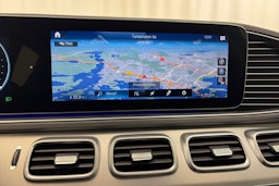 Sininen Mercedes-Benz GLE 2020 kuva 27.