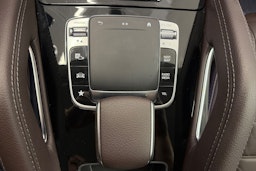 Sininen Mercedes-Benz GLE 2020 kuva 39.