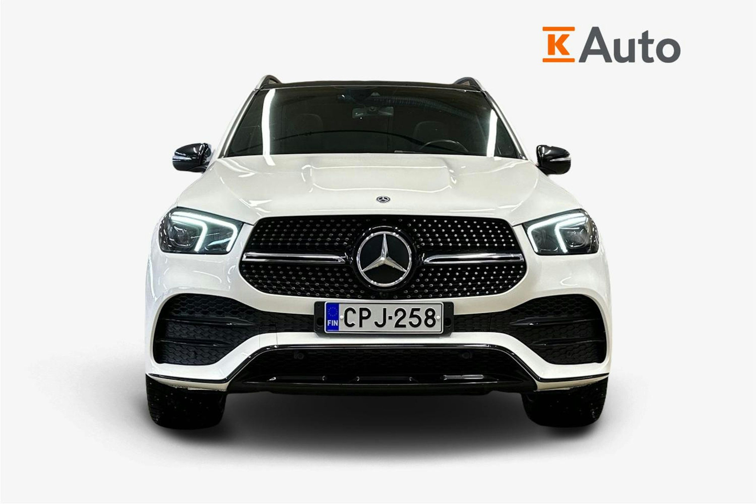 valkoinen Mercedes-Benz GLE 2020 kuva 5.