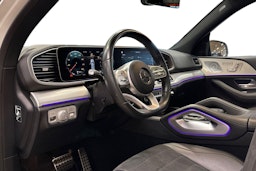 valkoinen Mercedes-Benz GLE 2020 kuva 7.