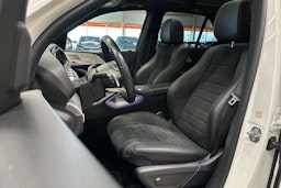 valkoinen Mercedes-Benz GLE 2020 kuva 19.