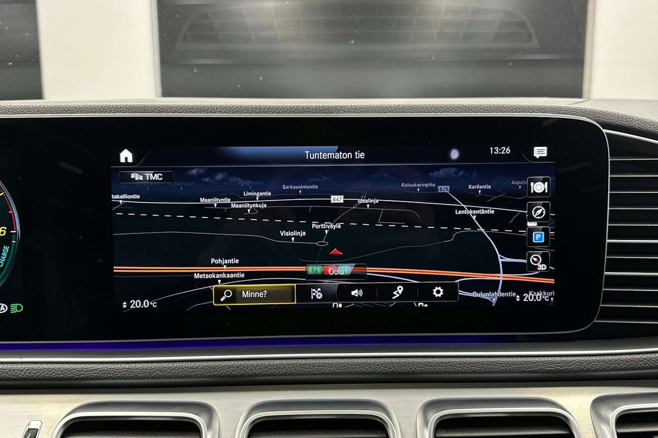 valkoinen Mercedes-Benz GLE 2020 kuva 21.