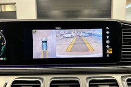 valkoinen Mercedes-Benz GLE 2020 kuva 22.