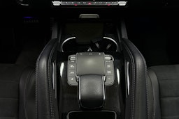 valkoinen Mercedes-Benz GLE 2020 kuva 28.