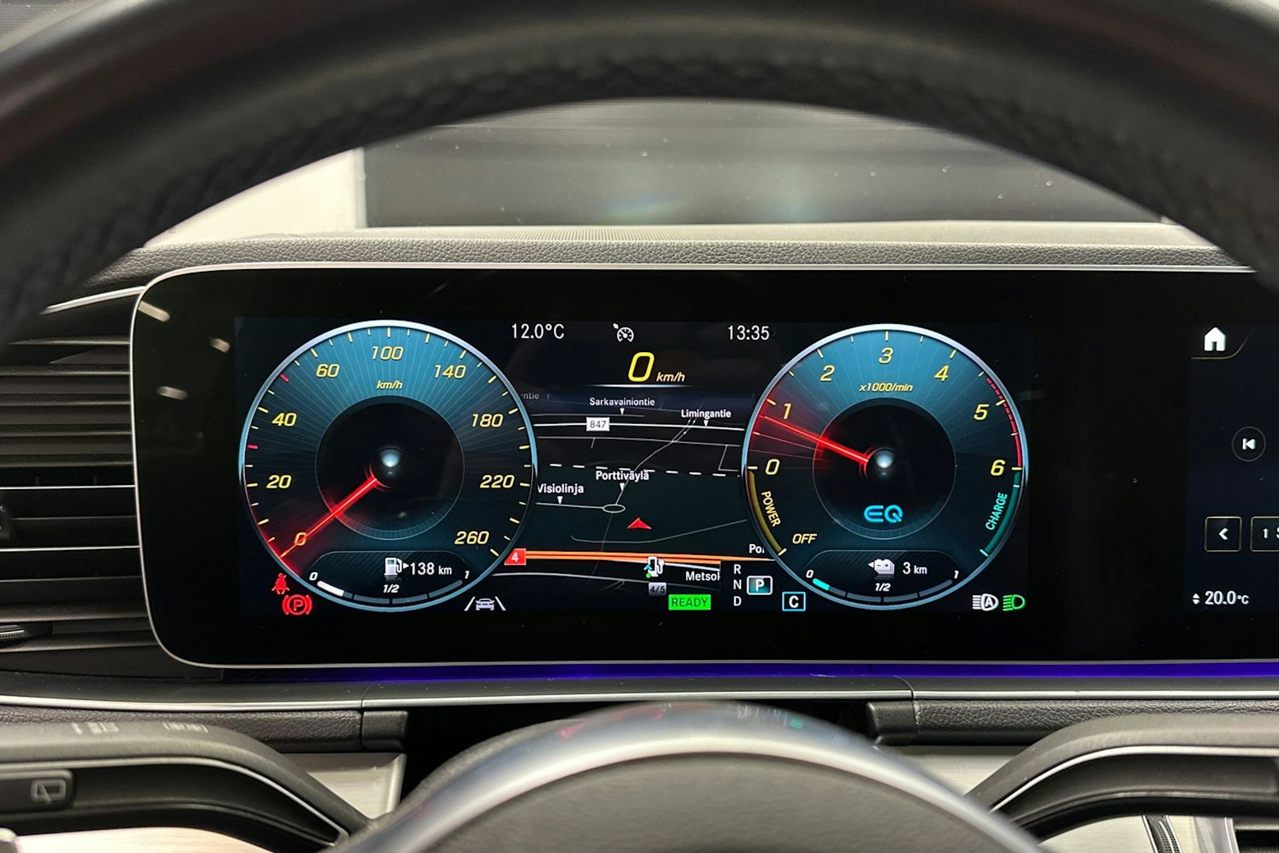 valkoinen Mercedes-Benz GLE 2020 kuva 31.