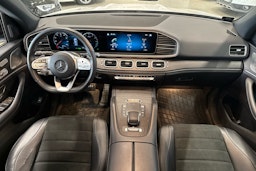 valkoinen Mercedes-Benz GLE 2020 kuva 7.