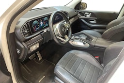 valkoinen Mercedes-Benz GLE 2020 kuva 7.