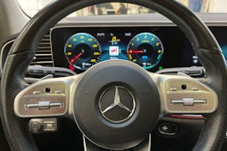 valkoinen Mercedes-Benz GLE 2020 kuva 16.