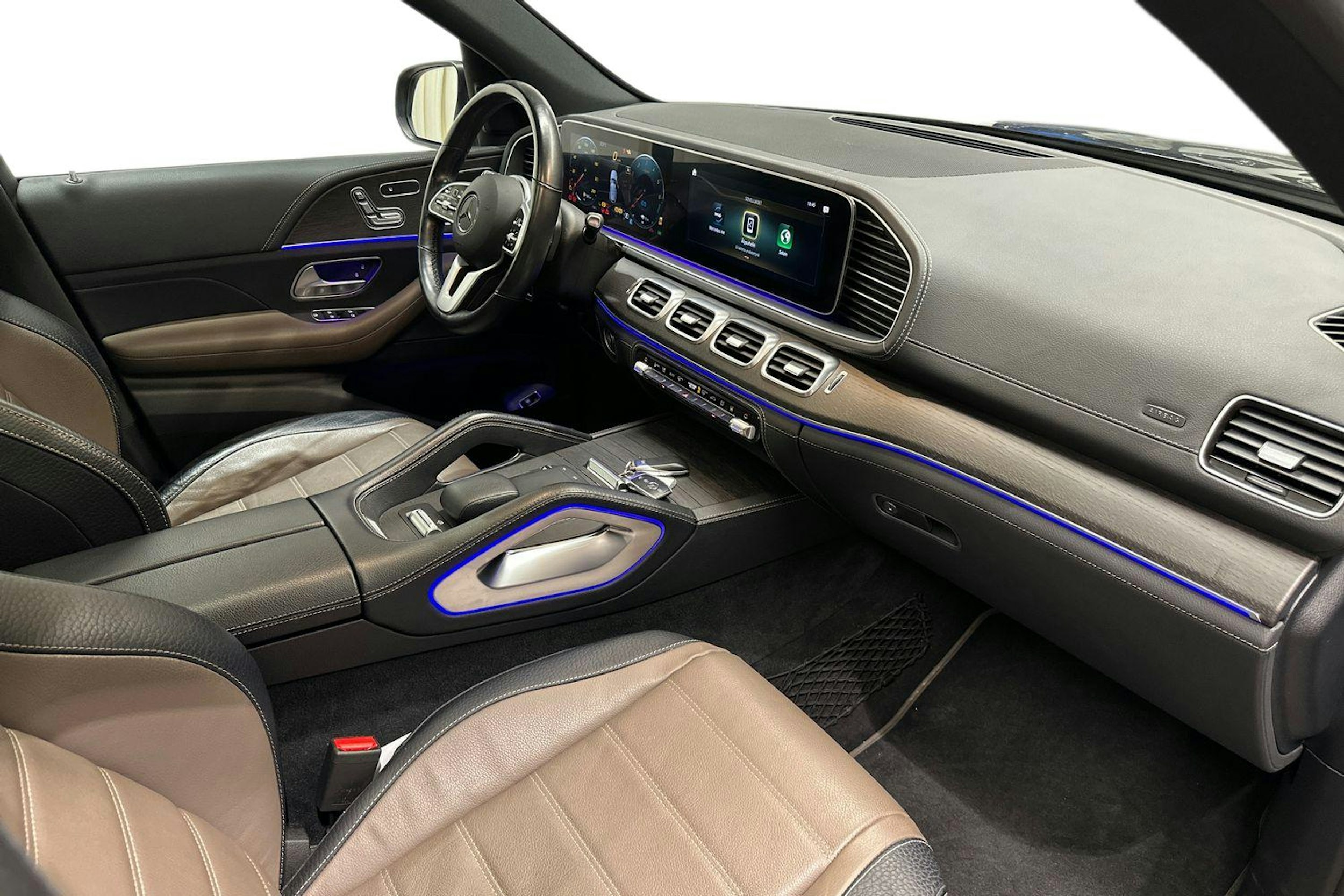 Musta Mercedes-Benz GLE 2020 kuva 9.