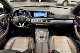 Musta Mercedes-Benz GLE 2020 kuva 15.