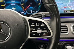 Musta Mercedes-Benz GLE 2020 kuva 20.