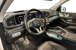 valkoinen Mercedes-Benz GLE 2020 kuva 3.