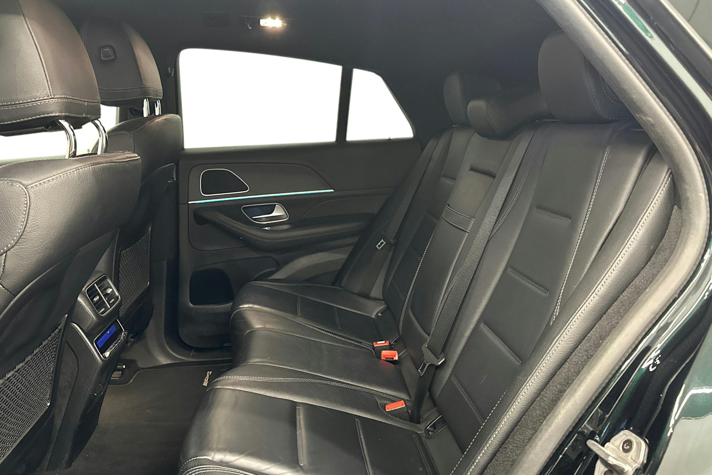 met. vihreä Mercedes-Benz GLE 2021 kuva 11.